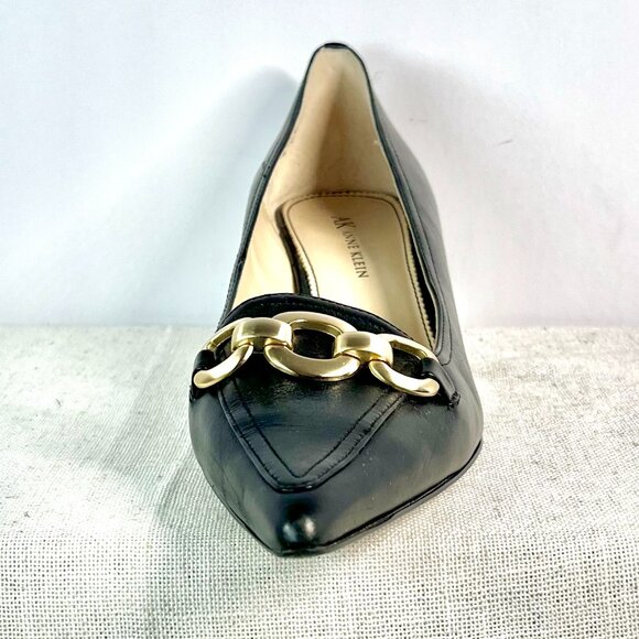 AK Anne Klein Black Pointed-Toe kitten heels with Elegant Gold Chain Size 9.5 - Picture 8 of 16